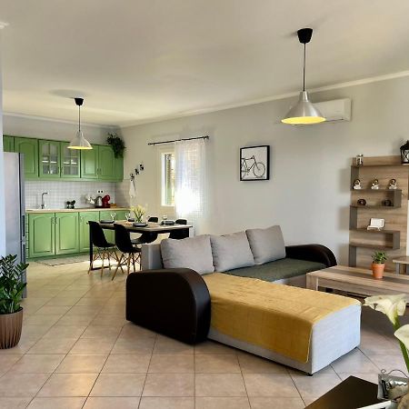 Coralli Pentati 1 Dimitris Apartments Bagian luar foto