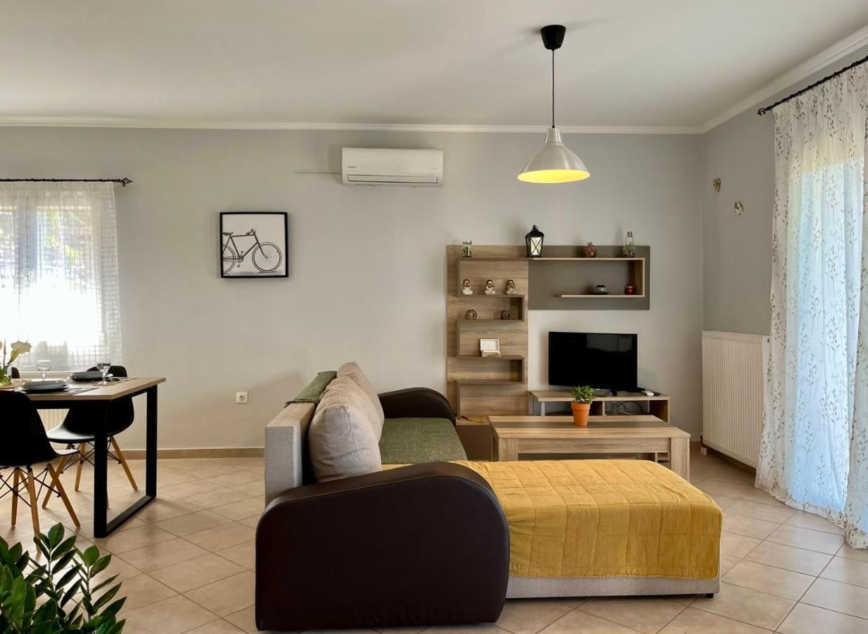 Coralli Pentati 1 Dimitris Apartments Bagian luar foto