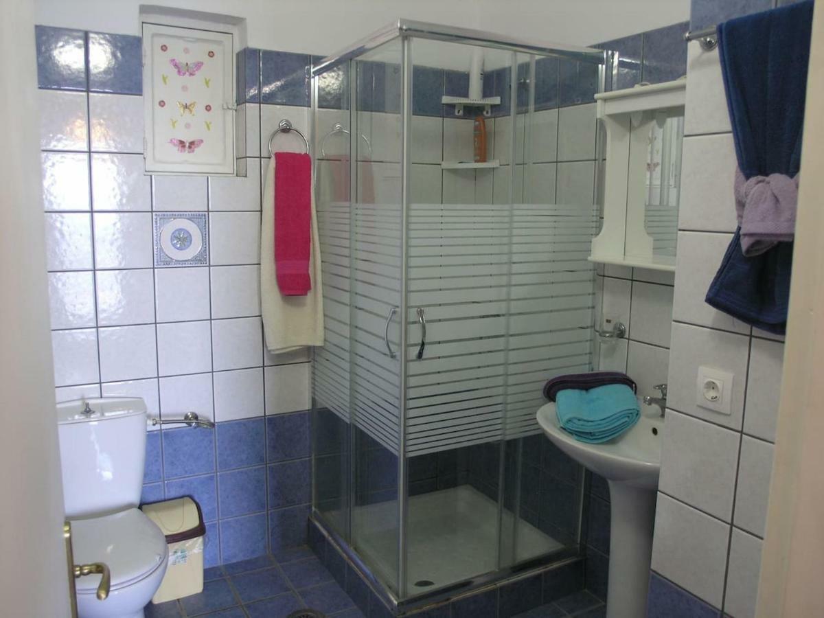 Coralli Pentati 1 Dimitris Apartments Bagian luar foto